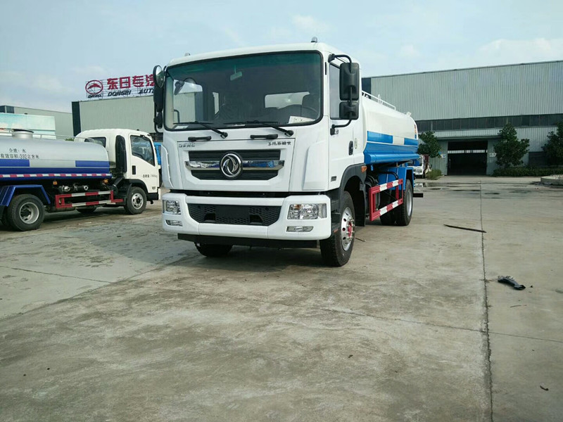 東風(fēng)D9灑水車(chē)圖片 東風(fēng)D9灑水車(chē)圖片