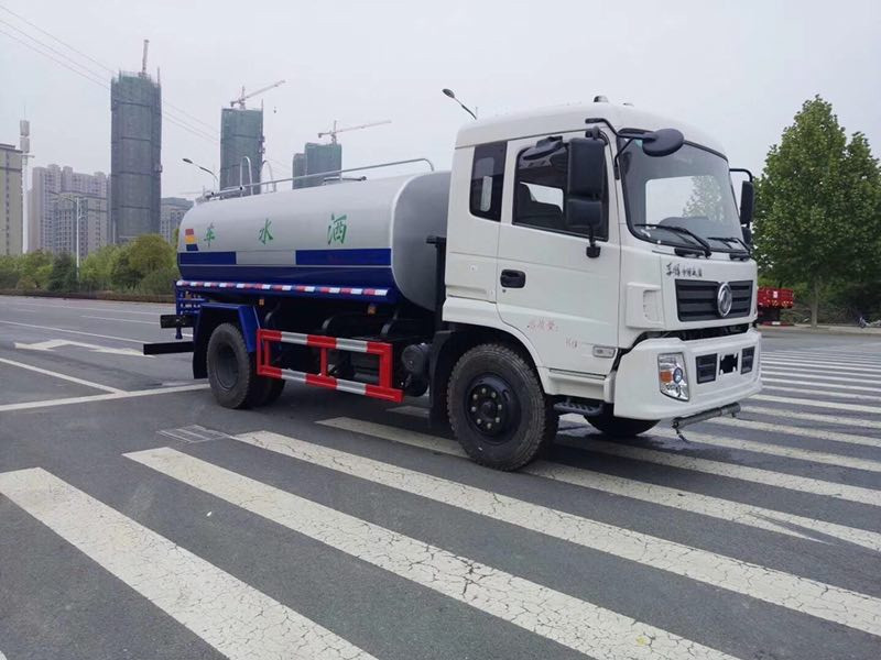 12噸灑水車 12噸灑水車