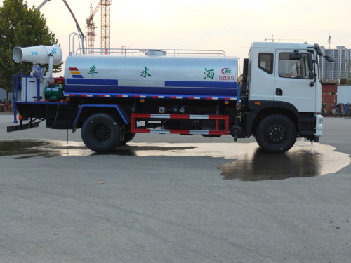 東風(fēng)集團(tuán) 東風(fēng)集團(tuán)