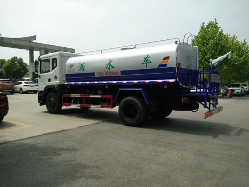 遼陽灑水車廠家報(bào)價 遼陽灑水車廠家報(bào)價