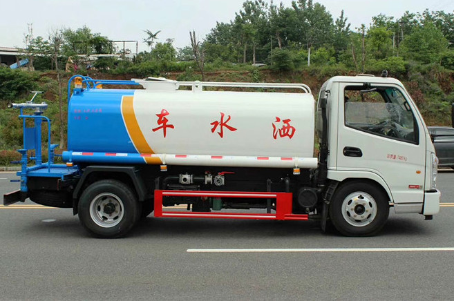 龍巖灑水車(chē)價(jià)格 龍巖灑水車(chē)價(jià)格