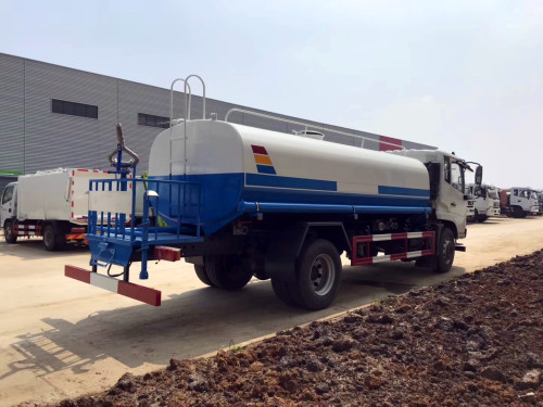 10噸灑水車(chē)價(jià)位及灑水車(chē)多少錢(qián)一輛 10噸灑水車(chē)價(jià)位及灑水車(chē)多少錢(qián)一輛