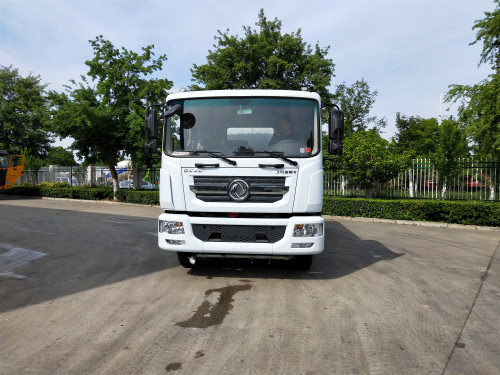 東風(fēng)D9灑水車 東風(fēng)D9灑水車