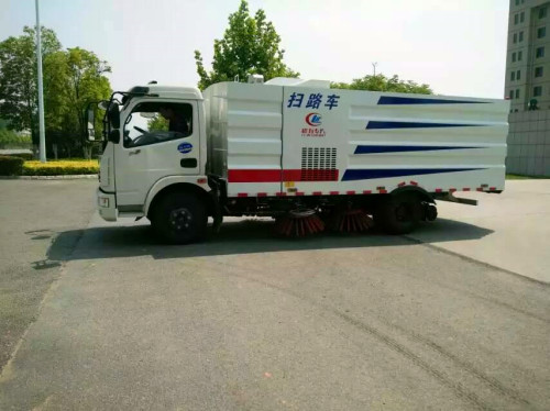 道路清掃車圖片 道路清掃車圖片