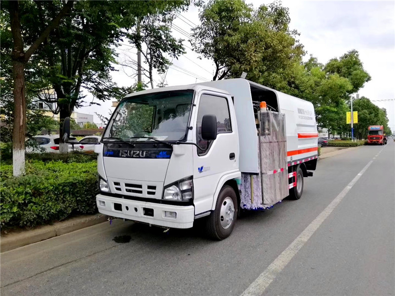 護(hù)欄清洗車廠家直銷 護(hù)欄清洗車廠家直銷