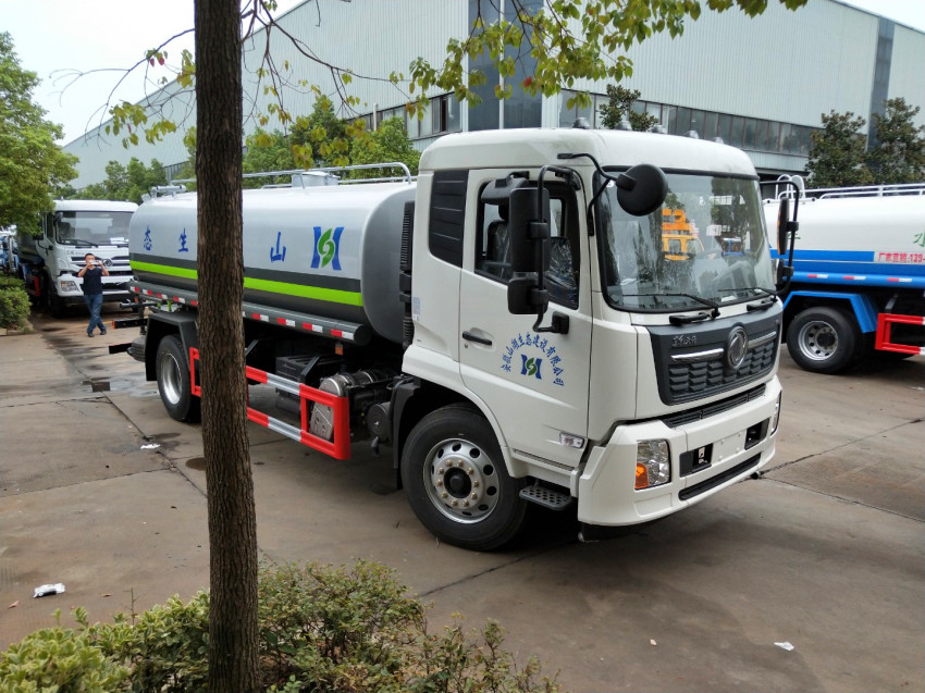 ����5��8����ˮ܇ ������ˮ܇ �|�L(f��ng)С������ˮ܇ ����W⏞�ˮ܇