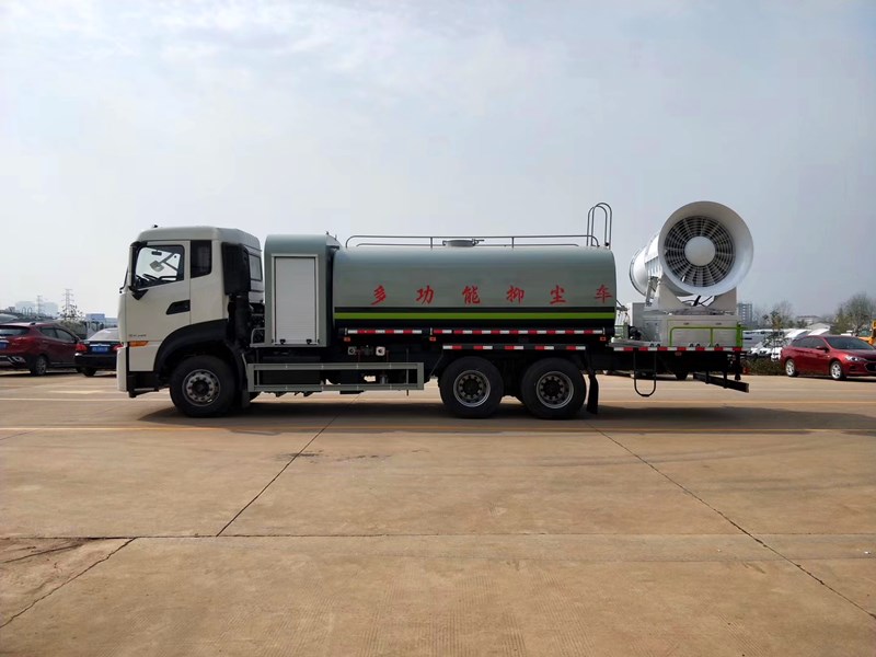 東風(fēng)天龍15-17噸霧炮灑水車 東風(fēng)天龍15-17噸霧炮灑水車