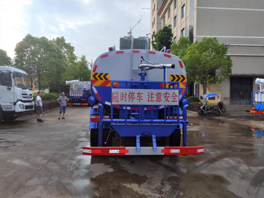 10方灑水車(chē)質(zhì) 10方灑水車(chē)質(zhì)