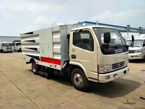 東風(fēng)多利卡吸塵車價(jià)格7方吸塵車配置 東風(fēng)多利卡吸塵車價(jià)格7方吸塵車配置