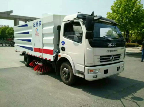 供應(yīng)掃路車參數(shù),東風(fēng)中小型掃地車廠家-掃路車-湖北程力 供應(yīng)掃路車參數(shù),東風(fēng)中小型掃地車廠家-掃路車-湖北程力