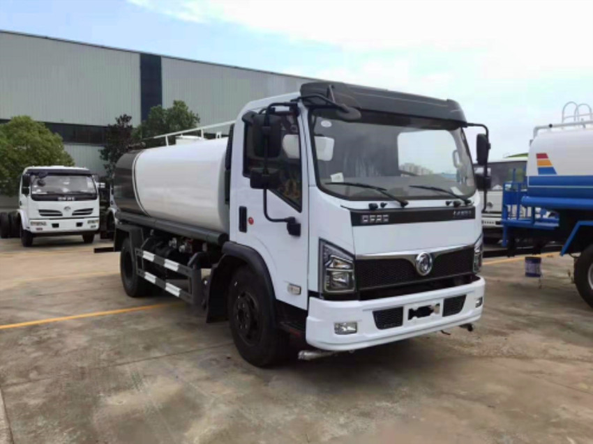 國六東風大福瑞卡9.5噸灑水車-9噸灑水車價格-程力集團 國六東風大福瑞卡9.5噸灑水車-9噸灑水車價格-程力集團