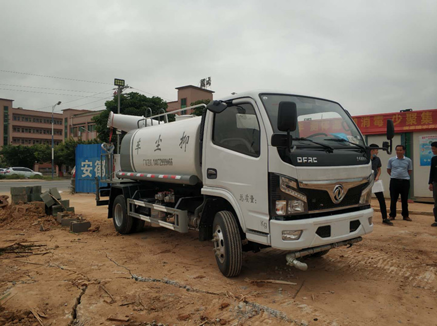 東風(fēng)5噸上藍(lán)牌灑水車-藍(lán)牌灑水車銷售-程力藍(lán)牌灑水車廠家 東風(fēng)5噸上藍(lán)牌灑水車-藍(lán)牌灑水車銷售-程力藍(lán)牌灑水車廠家