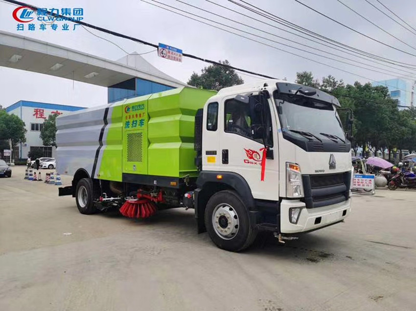 程力掃路車廠高品質(zhì)環(huán)衛(wèi)車發(fā)力“海上絲綢之路”-程力集團(tuán) 程力掃路車廠高品質(zhì)環(huán)衛(wèi)車發(fā)力“海上絲綢之路”-程力集團(tuán)