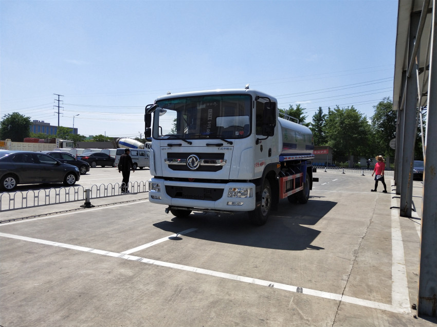 白城市灑水車價(jià)格-白城市灑水車報(bào)價(jià)-白城市灑水車廠家價(jià)格-湖北程力 白城市灑水車價(jià)格-白城市灑水車報(bào)價(jià)-白城市灑水車廠家價(jià)格-湖北程力