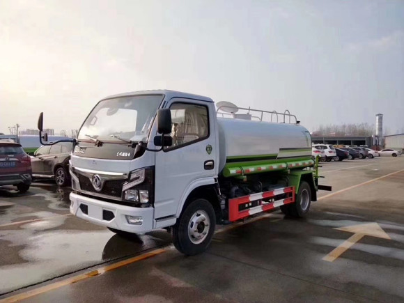 為您提供5噸灑水車價格-五噸灑水車多少錢-湖北程力 為您提供5噸灑水車價格-五噸灑水車多少錢-湖北程力