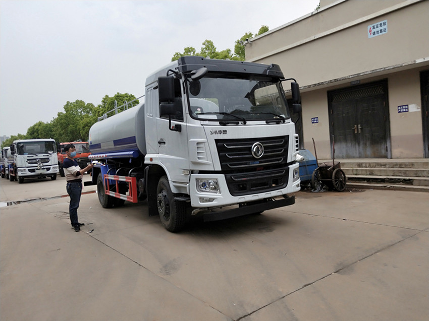 成都市灑水車(chē)銷(xiāo)售-成都市灑水車(chē)價(jià)格-成都市灑水車(chē)生產(chǎn)廠家-湖北程力 成都市灑水車(chē)銷(xiāo)售-成都市灑水車(chē)價(jià)格-成都市灑水車(chē)生產(chǎn)廠家-湖北程力