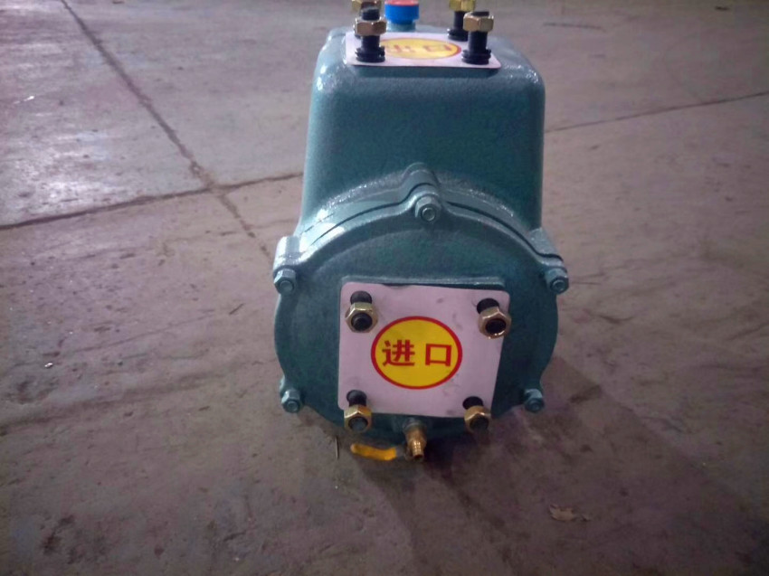 灑水車中常用的灑水車配件有那些-灑水車配件廠家-湖北程力 灑水車中常用的灑水車配件有那些-灑水車配件廠家-湖北程力