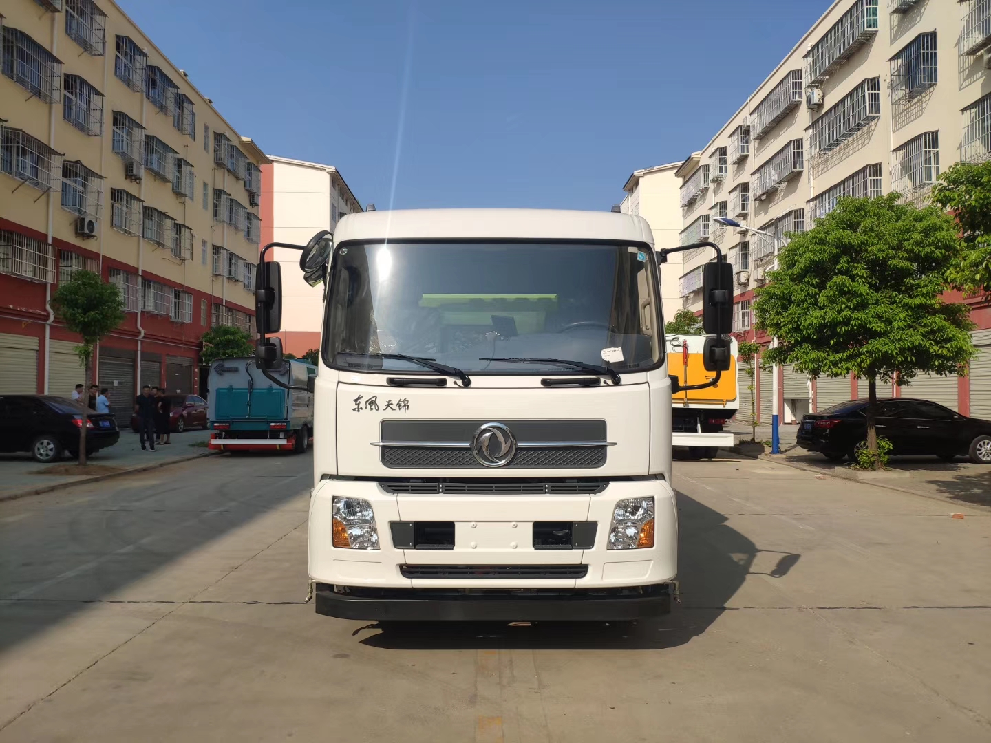 東風(fēng)天錦掃路車價(jià)格-掃路車-東風(fēng)天錦掃路車廠家報(bào)價(jià)-湖北程力 東風(fēng)天錦掃路車價(jià)格-掃路車-東風(fēng)天錦掃路車廠家報(bào)價(jià)-湖北程力