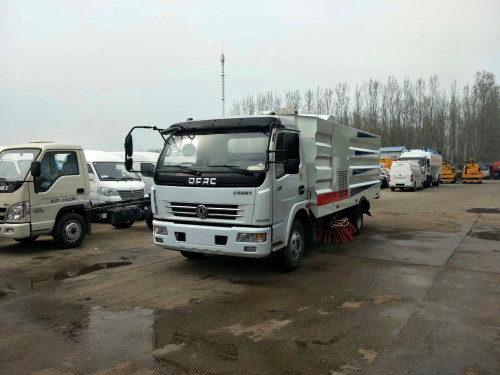 帶掃雪功能的掃路車_掃路車直銷報(bào)價(jià)-湖北程力 帶掃雪功能的掃路車_掃路車直銷報(bào)價(jià)-湖北程力