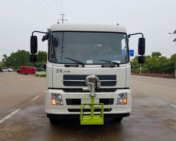 環(huán)衛(wèi)灑水車發(fā)動機(jī)故障怎么辦 程力灑水車廠家教您快速排 環(huán)衛(wèi)灑水車發(fā)動機(jī)故障怎么辦 程力灑水車廠家教您快速排