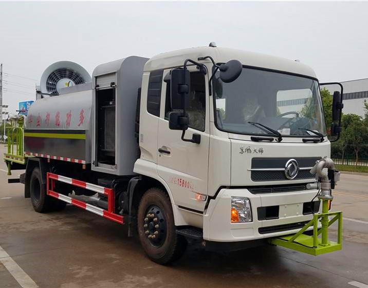 大型霧炮車(chē) 大型霧炮車(chē)