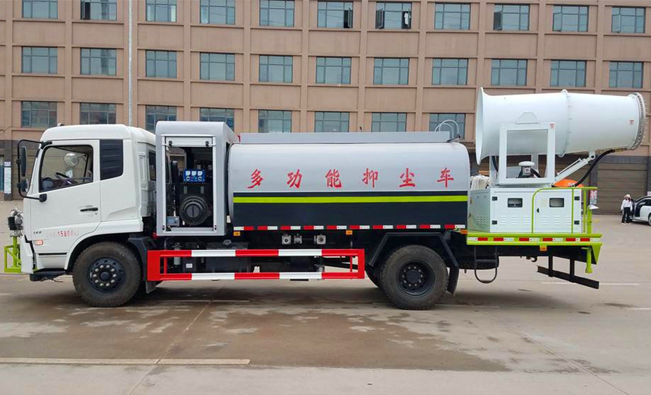 天錦霧炮車(chē) 天錦霧炮車(chē)