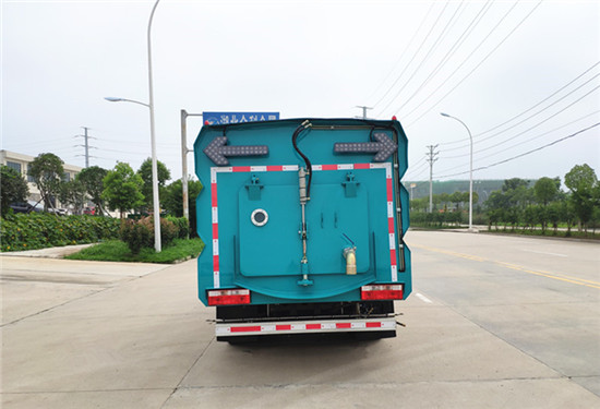 國六5.5方東風(fēng)福瑞卡洗掃車 國六5.5方東風(fēng)福瑞卡洗掃車