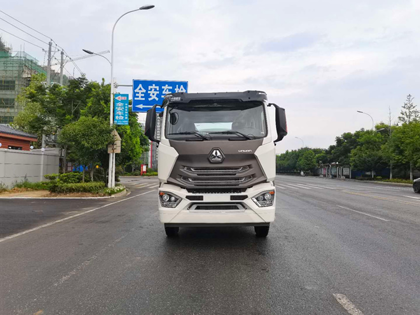 重汽12-15噸灑水車(chē)-縱昂牌CLT5181GSSZZ6型灑水車(chē)-湖北盈通 重汽12-15噸灑水車(chē)-縱昂牌CLT5181GSSZZ6型灑水車(chē)-湖北盈通