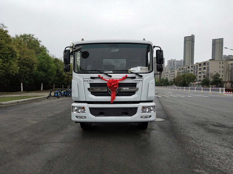 東風(fēng)15立方灑水車--灑水車-程力威牌CLW5180GSSD6型灑水車廠家直銷 東風(fēng)15立方灑水車--灑水車-程力威牌CLW5180GSSD6型灑水車廠家直銷