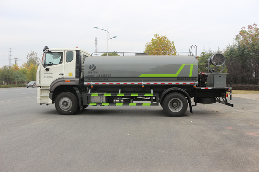 重汽12方灑水車-灑水車-程力威牌CLW5180GPS6XC型綠化噴灑車廠家 重汽12方灑水車-灑水車-程力威牌CLW5180GPS6XC型綠化噴灑車廠家