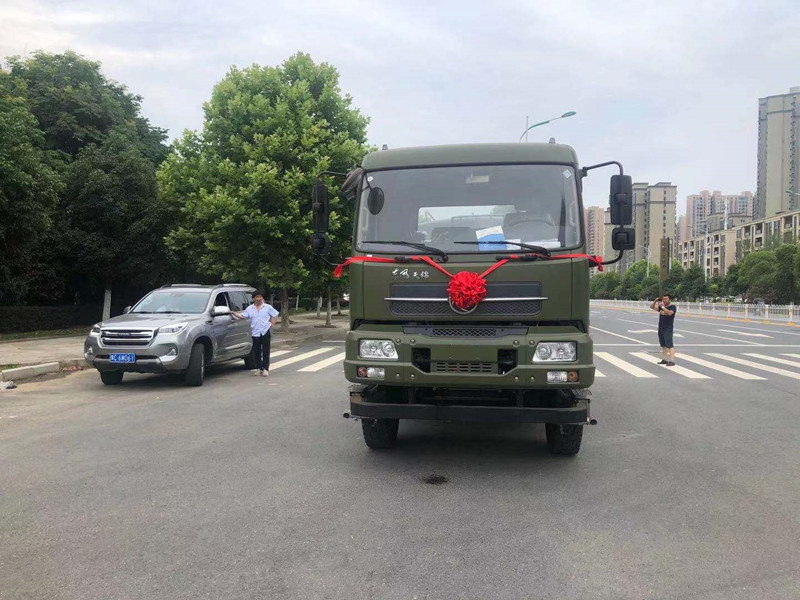 東風(fēng)六區(qū)灑水車-東風(fēng)10噸灑水車價(jià)格-縱昂牌CLT5165GPSFV6A型綠化噴灑車廠家直銷 東風(fēng)六區(qū)灑水車-東風(fēng)10噸灑水車價(jià)格-縱昂牌CLT5165GPSFV6A型綠化噴灑車廠家直銷