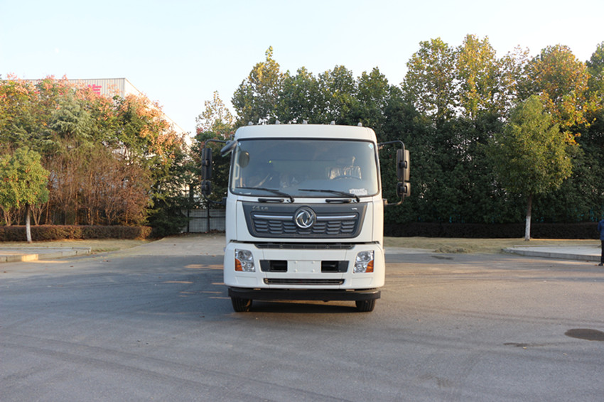 東風(fēng)12噸霧炮車 東風(fēng)12噸霧炮車