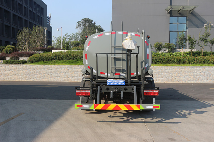 東風(fēng)5方灑水車(chē),9.2方灑水車(chē)-東風(fēng)灑水車(chē)生產(chǎn)廠家 東風(fēng)5方灑水車(chē),9.2方灑水車(chē)-東風(fēng)灑水車(chē)生產(chǎn)廠家