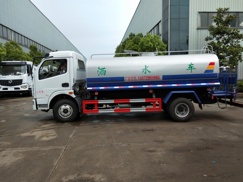 灑水車(chē)價(jià)格多少錢(qián)一輛哪里有賣(mài)-湖北程力灑水車(chē)生產(chǎn)廠家 灑水車(chē)價(jià)格多少錢(qián)一輛哪里有賣(mài)-湖北程力灑水車(chē)生產(chǎn)廠家