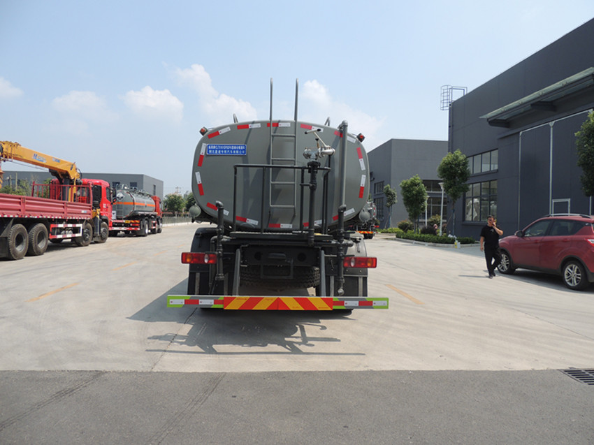 全新的灑水車(chē)要多少錢(qián)一輛-全新的灑水車(chē)要多少錢(qián)-湖北盈通汽車(chē) 全新的灑水車(chē)要多少錢(qián)一輛-全新的灑水車(chē)要多少錢(qián)-湖北盈通汽車(chē)