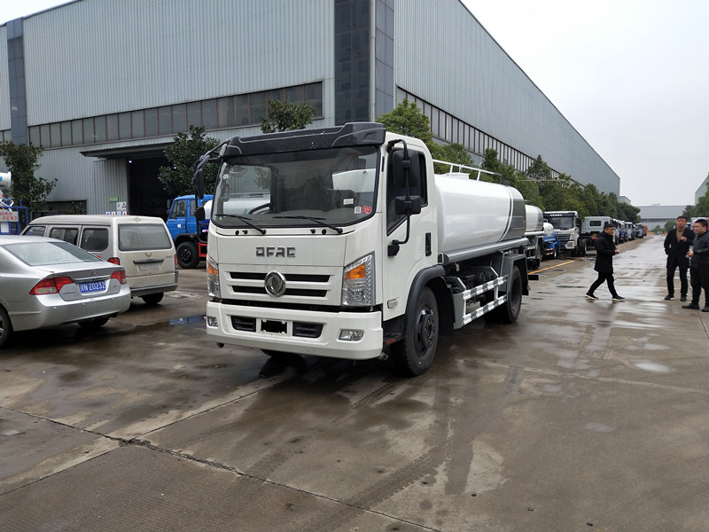 十方灑水車多少錢一輛-十方灑水車廠家報(bào)價(jià)-湖北盈通專汽 十方灑水車多少錢一輛-十方灑水車廠家報(bào)價(jià)-湖北盈通專汽