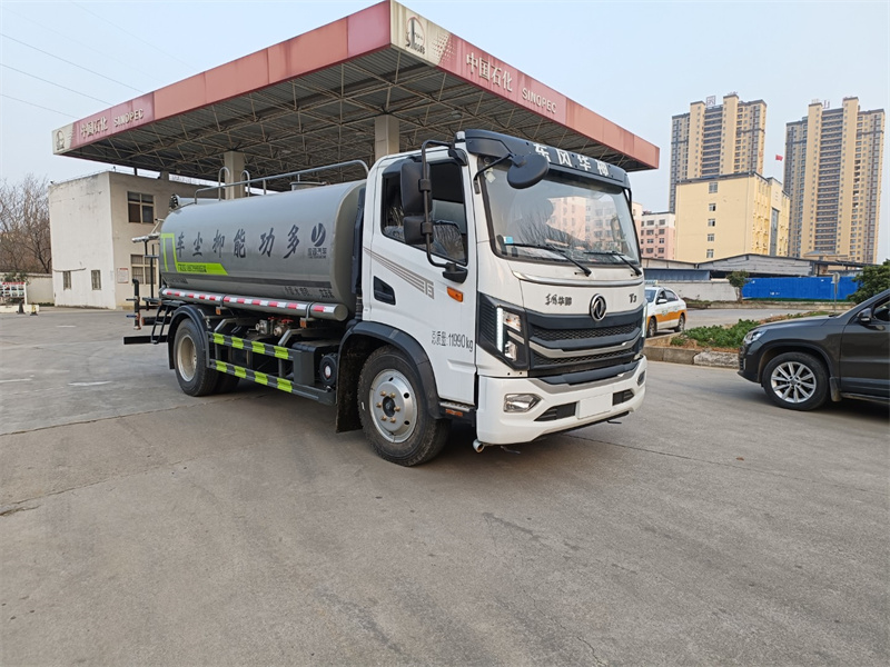 灑水車購買-灑水車的租賃與購買 灑水車購買-灑水車的租賃與購買