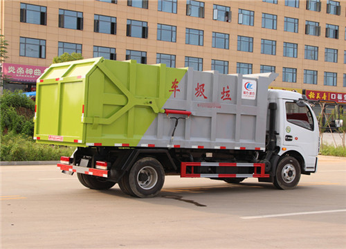 大多利卡對(duì)接式垃圾車(chē)