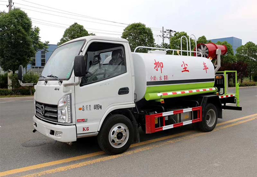 凱馬5噸灑水車圖片