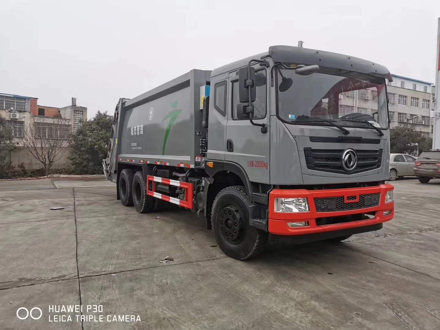 東風(fēng)18方后裝壓縮垃圾車圖片 東風(fēng)18方后裝壓縮垃圾車圖片